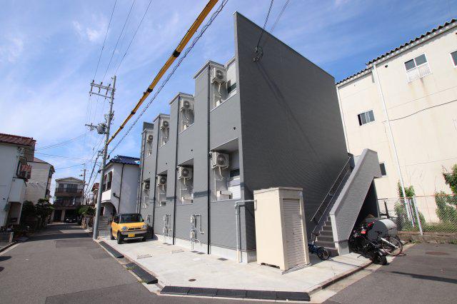 コンフォータス