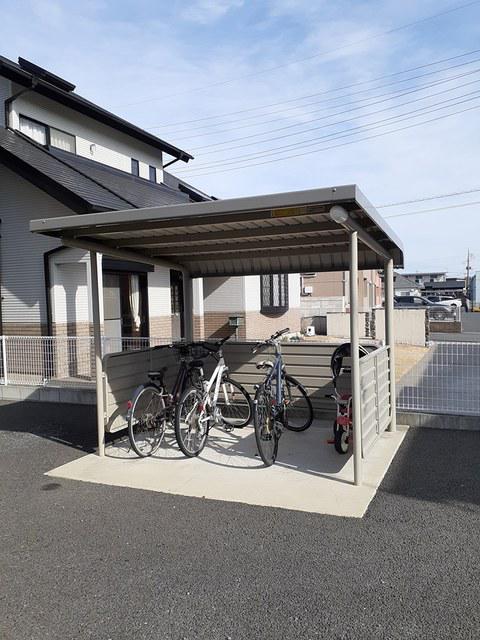 グランジュネス