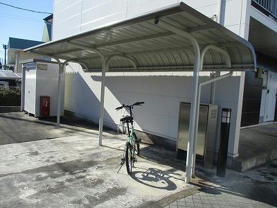 レオパレスカネエーズ松ヶ丘B棟