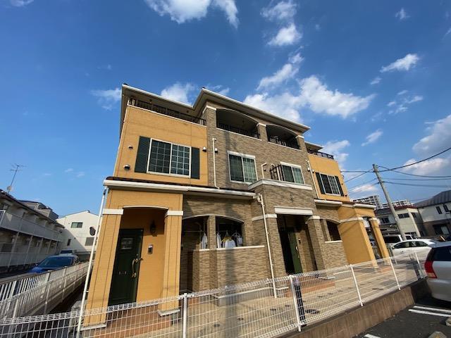 ライカム壱番館