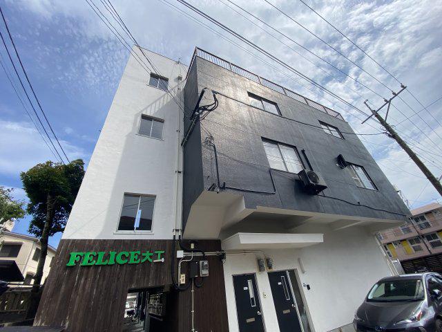 フェリーチェ大工