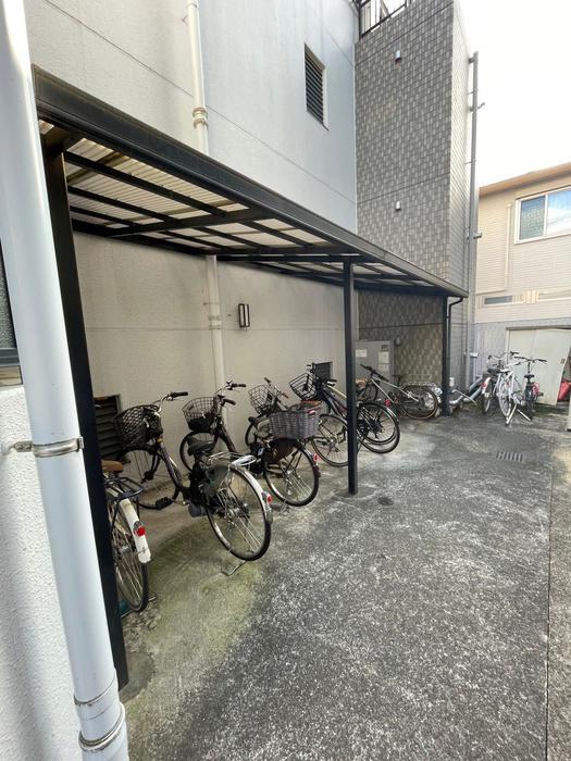 用賀ケロポリアル