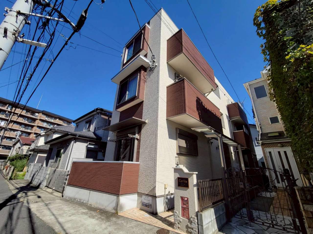 スリーズ