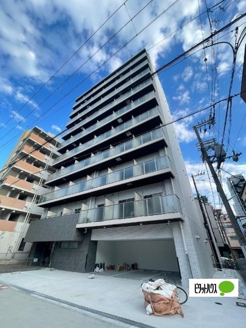 THE RESIDENCE H