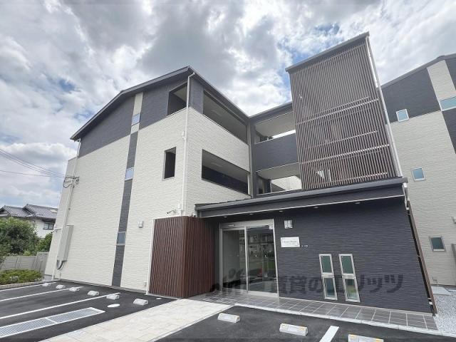 メゾンレヴナ木田町