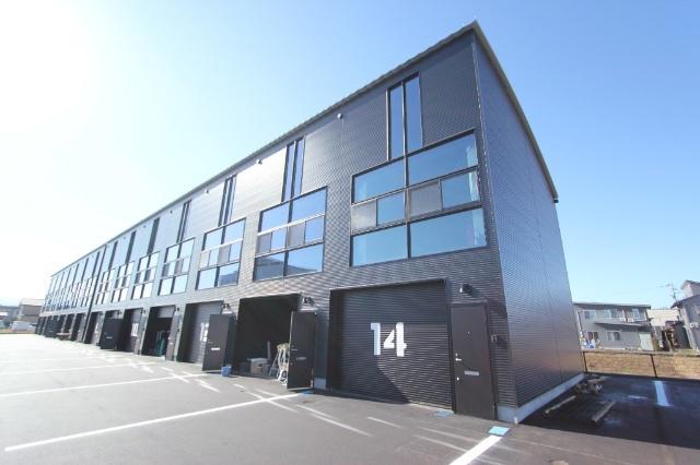 GARAGE LABO S.M.C.242