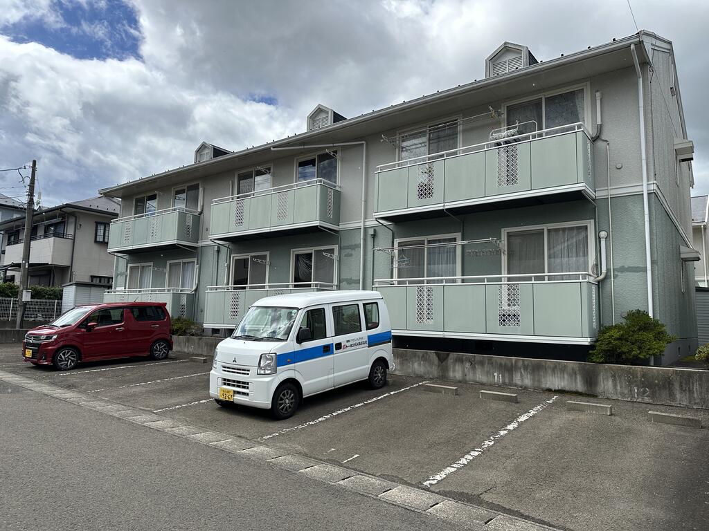 セジュール栗生B