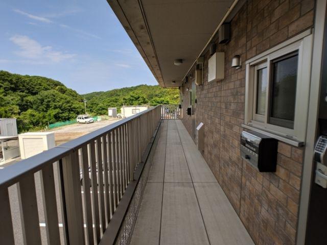 ヴィレッジロイヤル中央台吉野谷 B