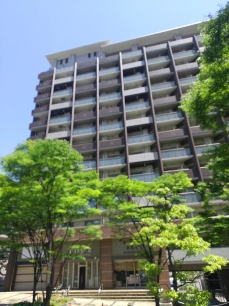ロイヤルパークス桃坂