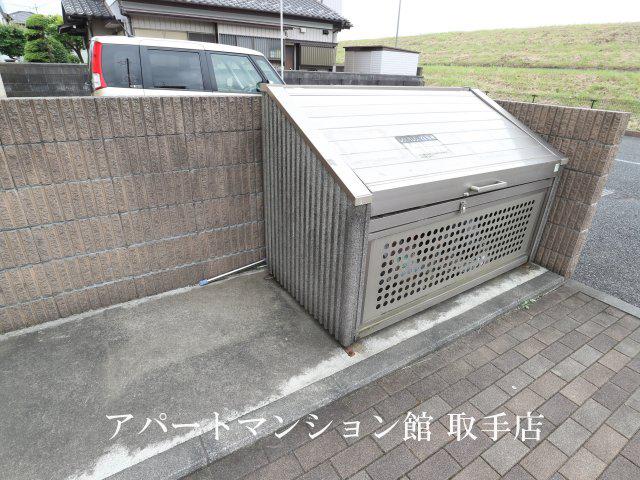 レオパレスレクサス
