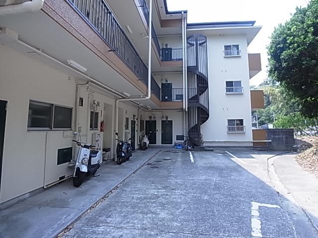 中西マンション
