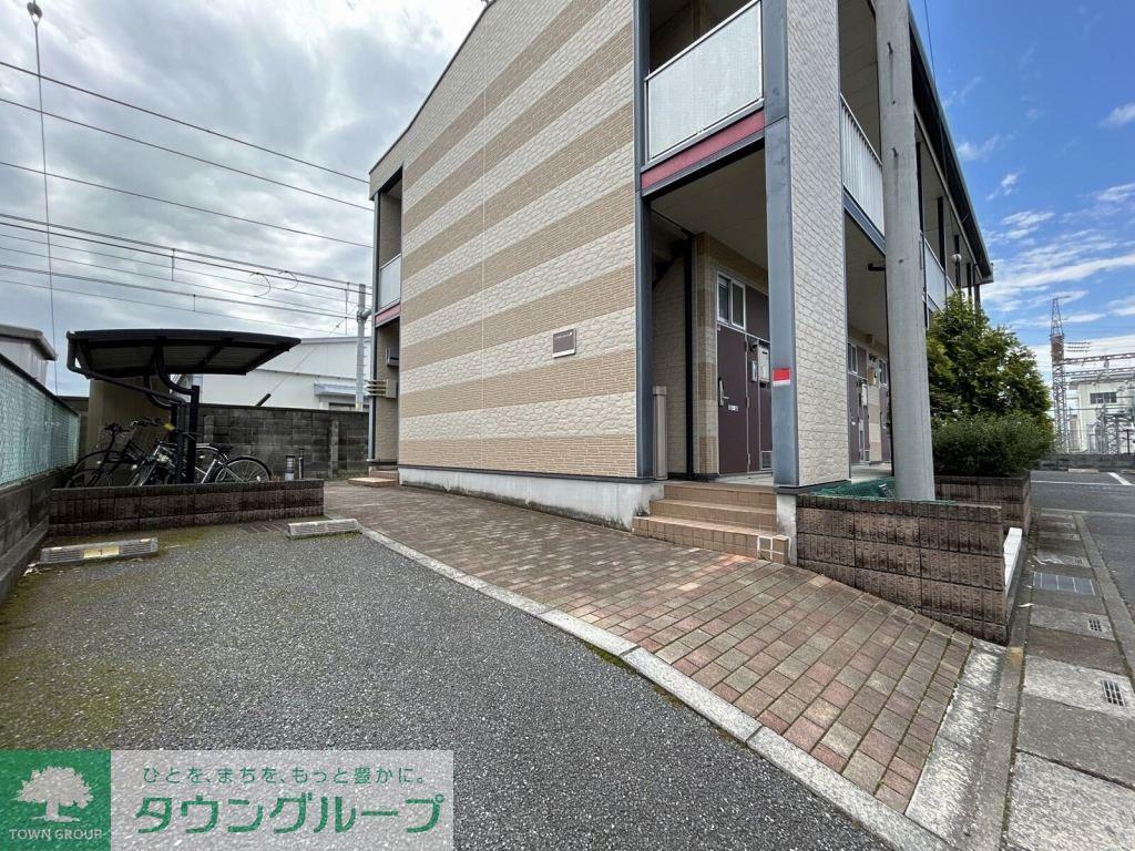 レオパレスラフィーニア
