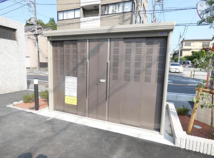 BLESS松戸 B