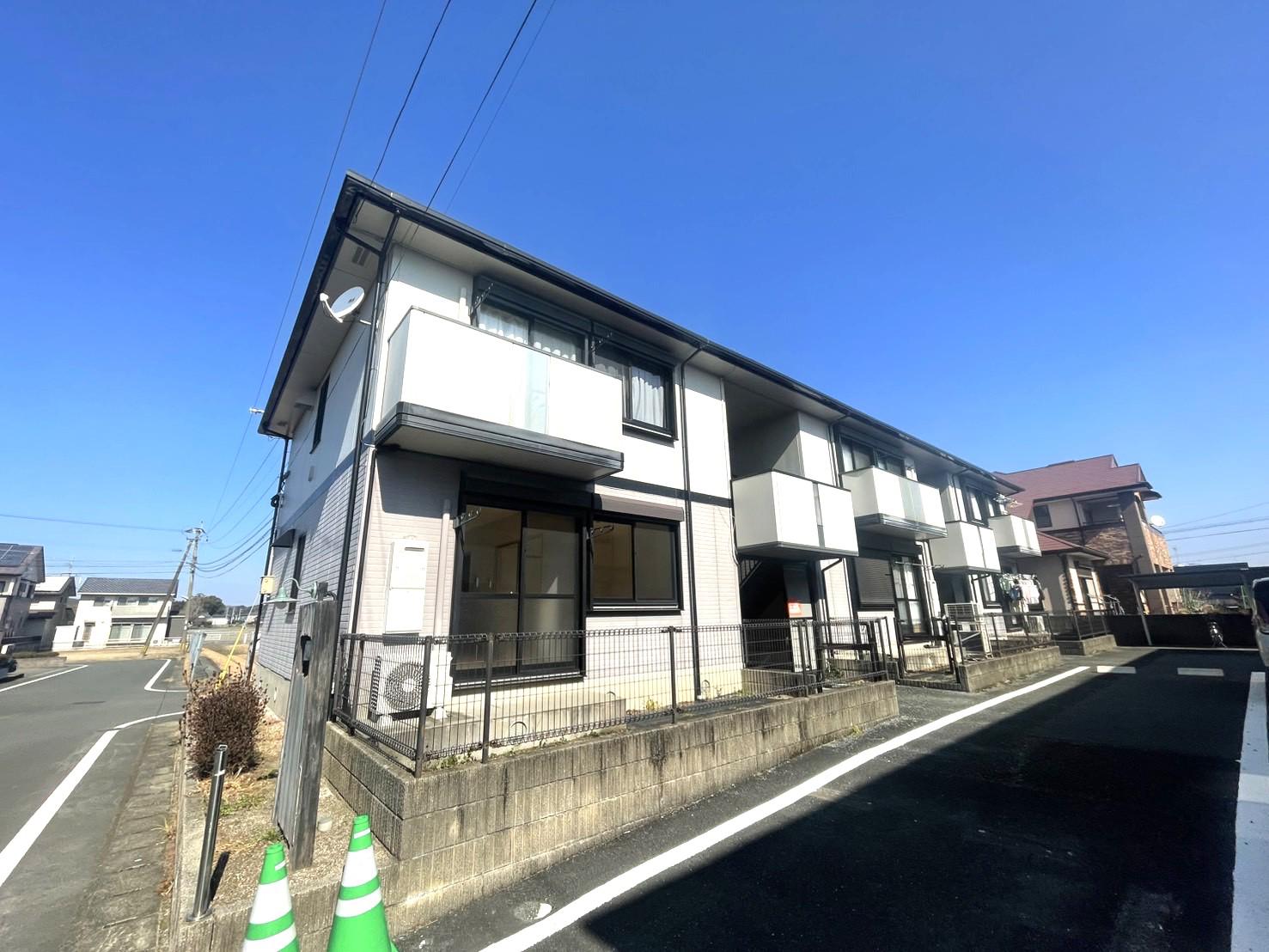 フラワーパーク A棟