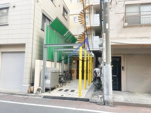 上野イースト