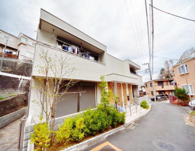 TERRACE HANA 