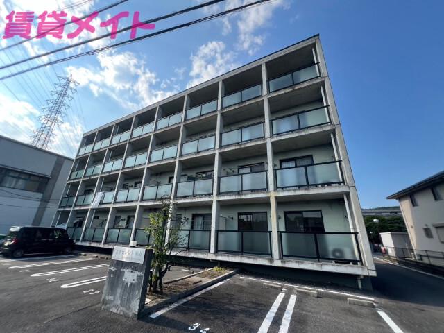 エクセレント室山 A棟