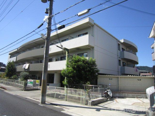 グリーンアベニュー山岡
