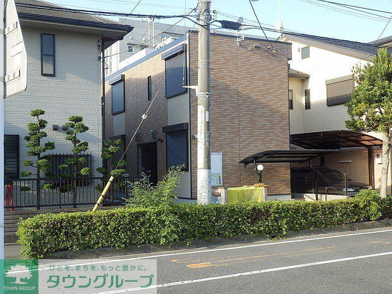レオネクストレーヴ