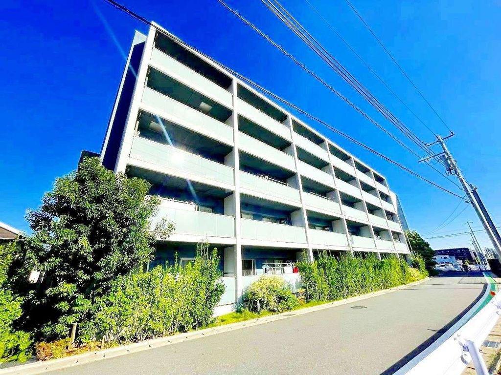 ART RESIDENCE IN OOTAKA-NO-MORI