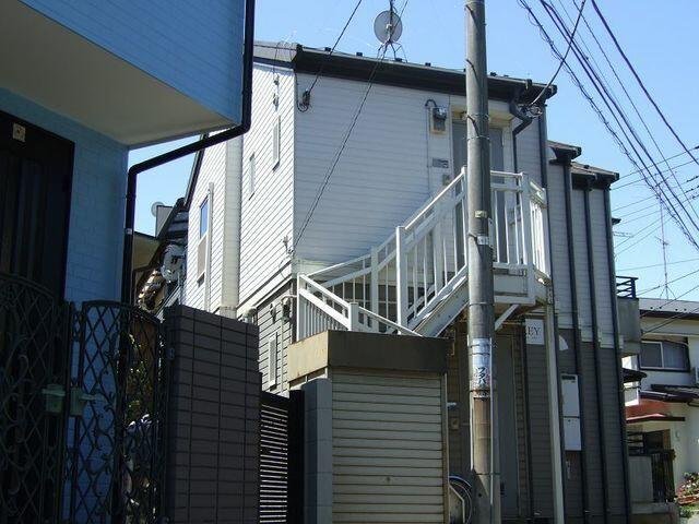 ALLEY