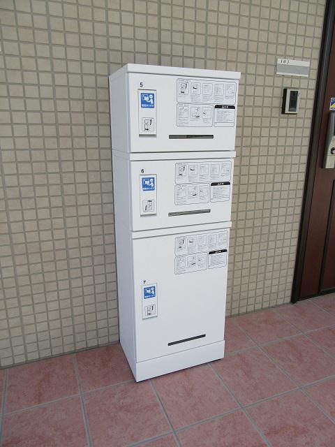 イーストパレス