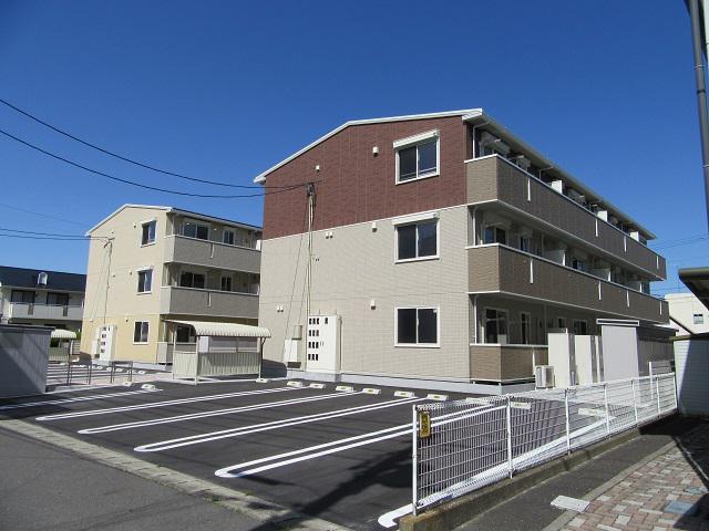 イーストパレス