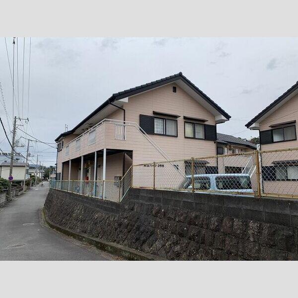 秋山ハイツ3号棟