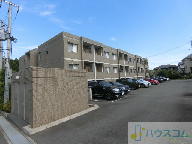 マーヴェラス箕面(1LDK/1階)