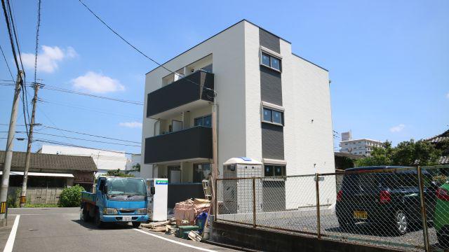 PREMIAGE 穴生