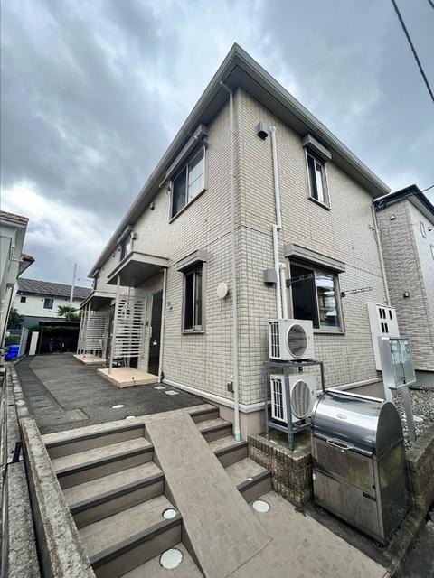 パインハウス III