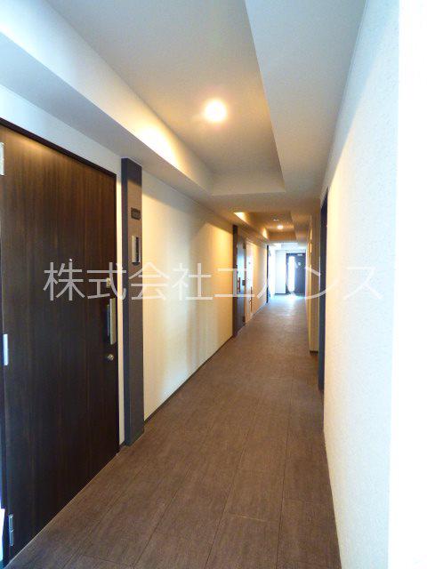 CALM RESIDENCE PROLOGUE