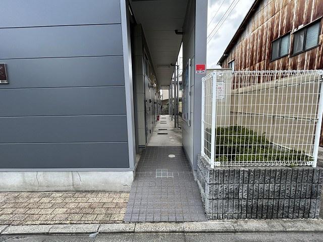 レオパレス万里小路
