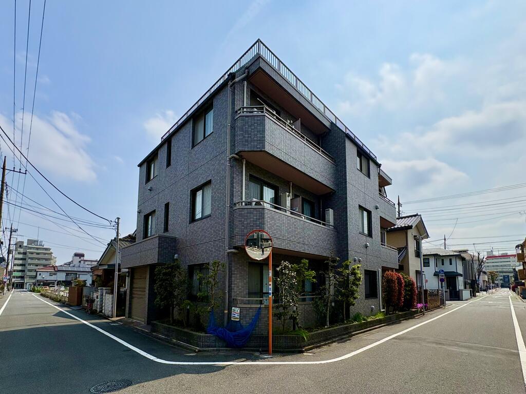 ライブヒルズ