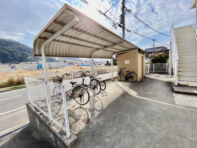 シャロル内原
