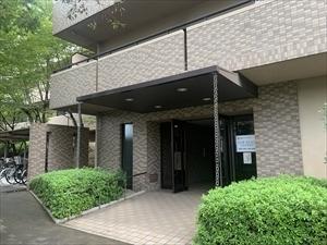 フォリア岡本