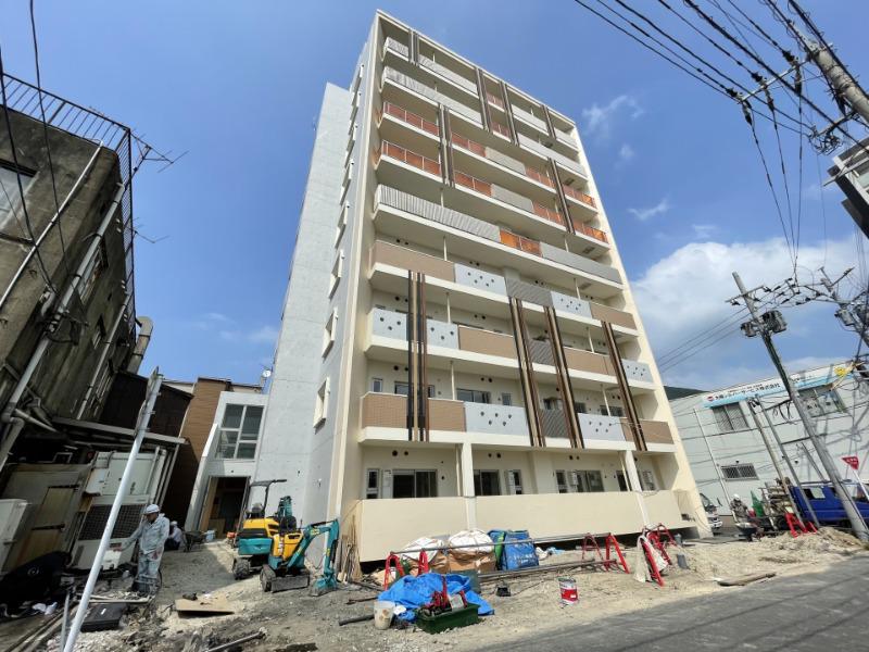 THE APARTMENT開