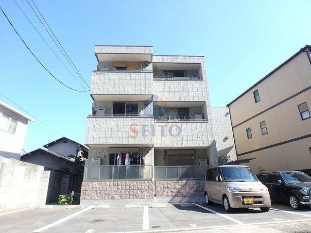 GREEN KNOLLS TAKADA