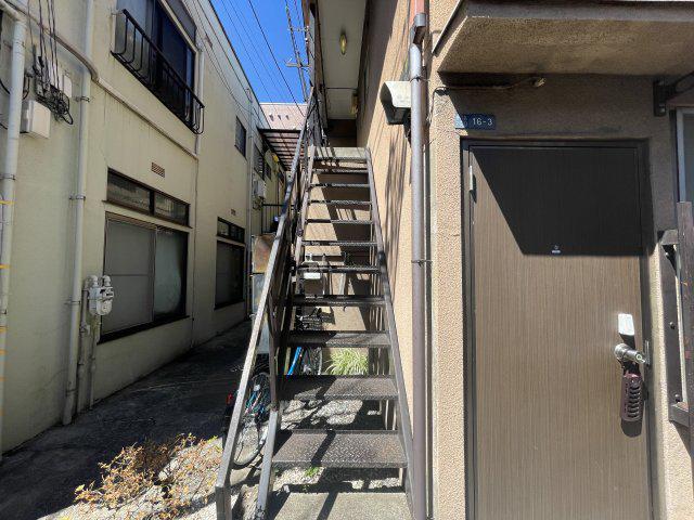 コーポ平岩