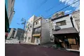 隆起ビル