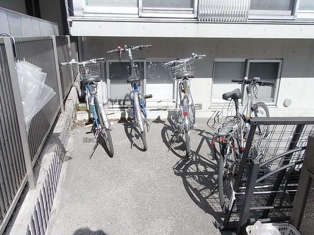 ESビル