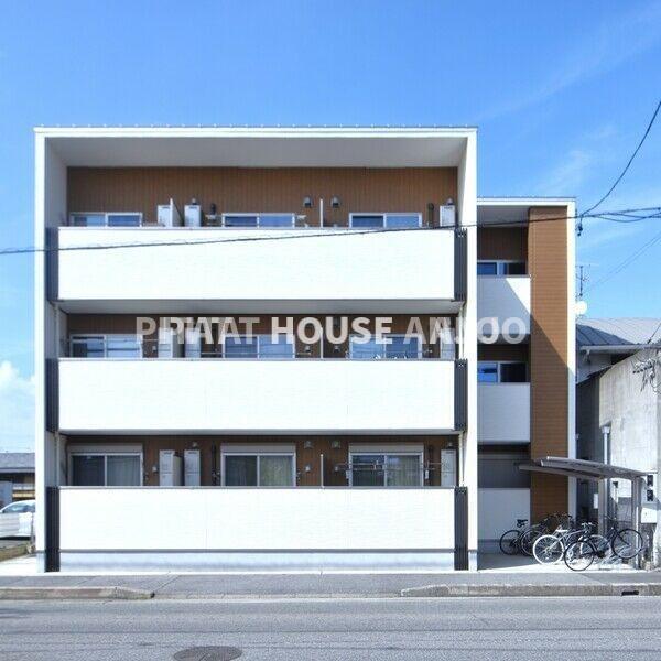 リシェス岡崎駅前