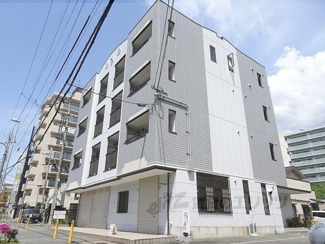 ブランドール佐保川