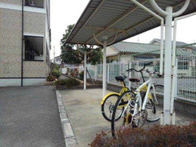 ブリックスコート
