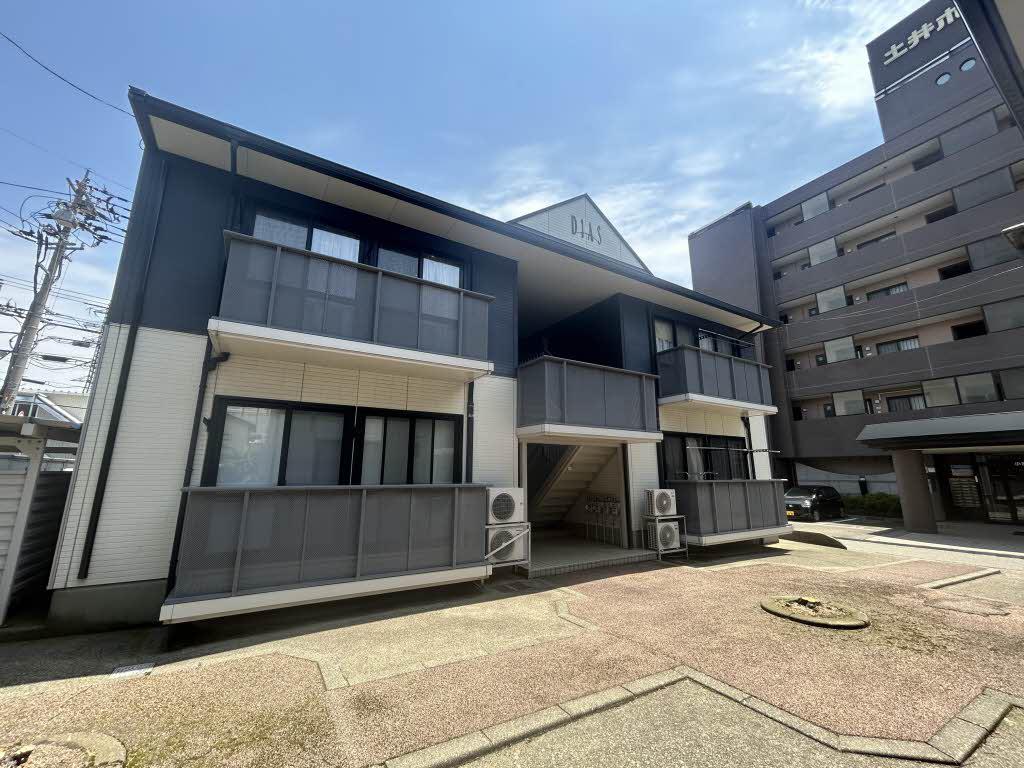 ハイタウン日の出A