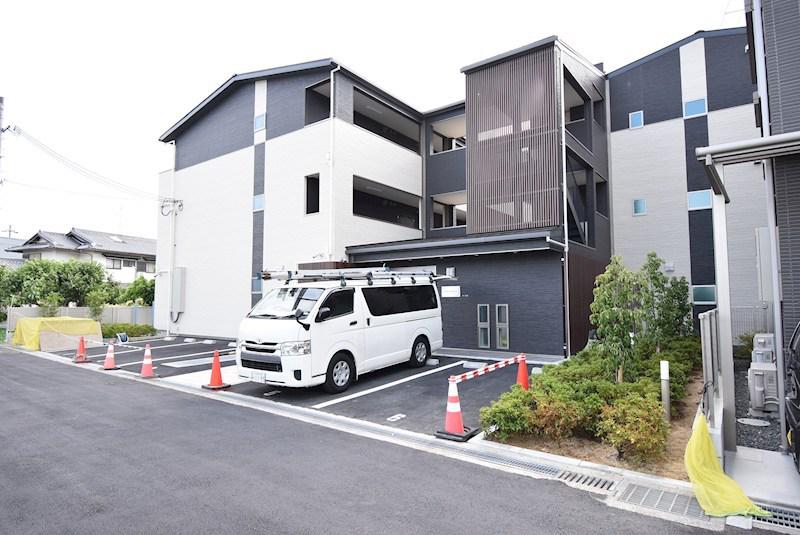 メゾンレヴナ木田町