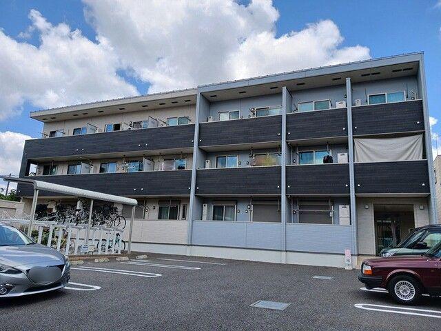 ポライトリー ファミーユ