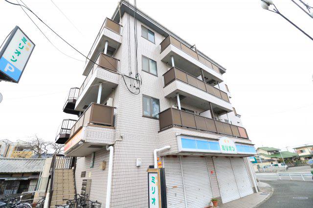 シャイニーキューブ次屋