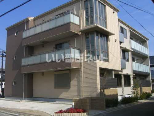 LA CASA PULITA