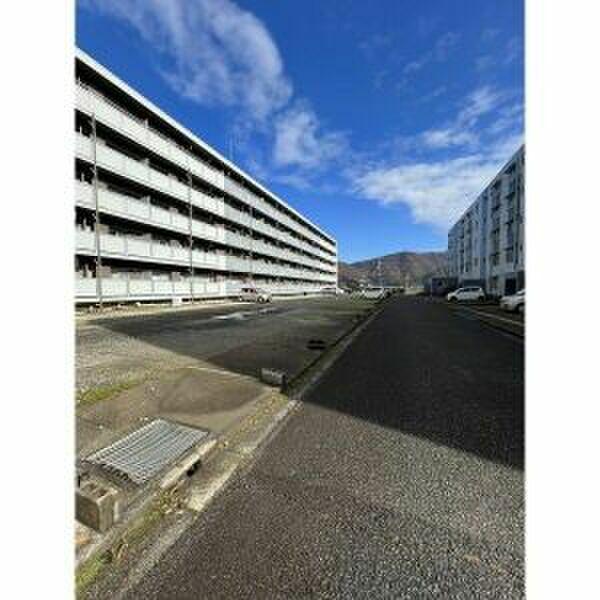SKYCREST OUSHIOII